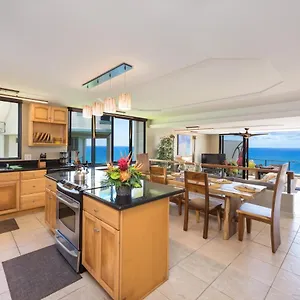 Puu Poa Ocean Bluff Condo, Incredible Views, Walk To Beaches, Pool & Tennis , Princeville United States